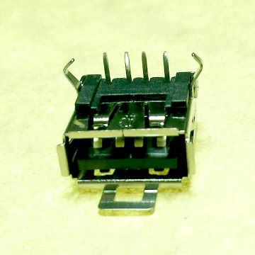 3210-W1BCSE-01UB - USB A-TYPE WITH BACK COVER 90° PBT BK 1u